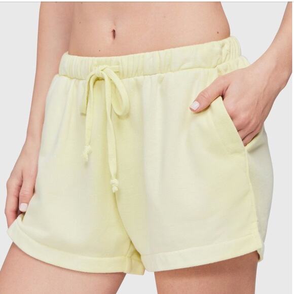 Wildfox Vera Limoncello Yellow Shorts Sz XL NWT - Picture 1 of 12